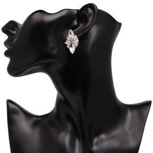 Crystal stud earrings